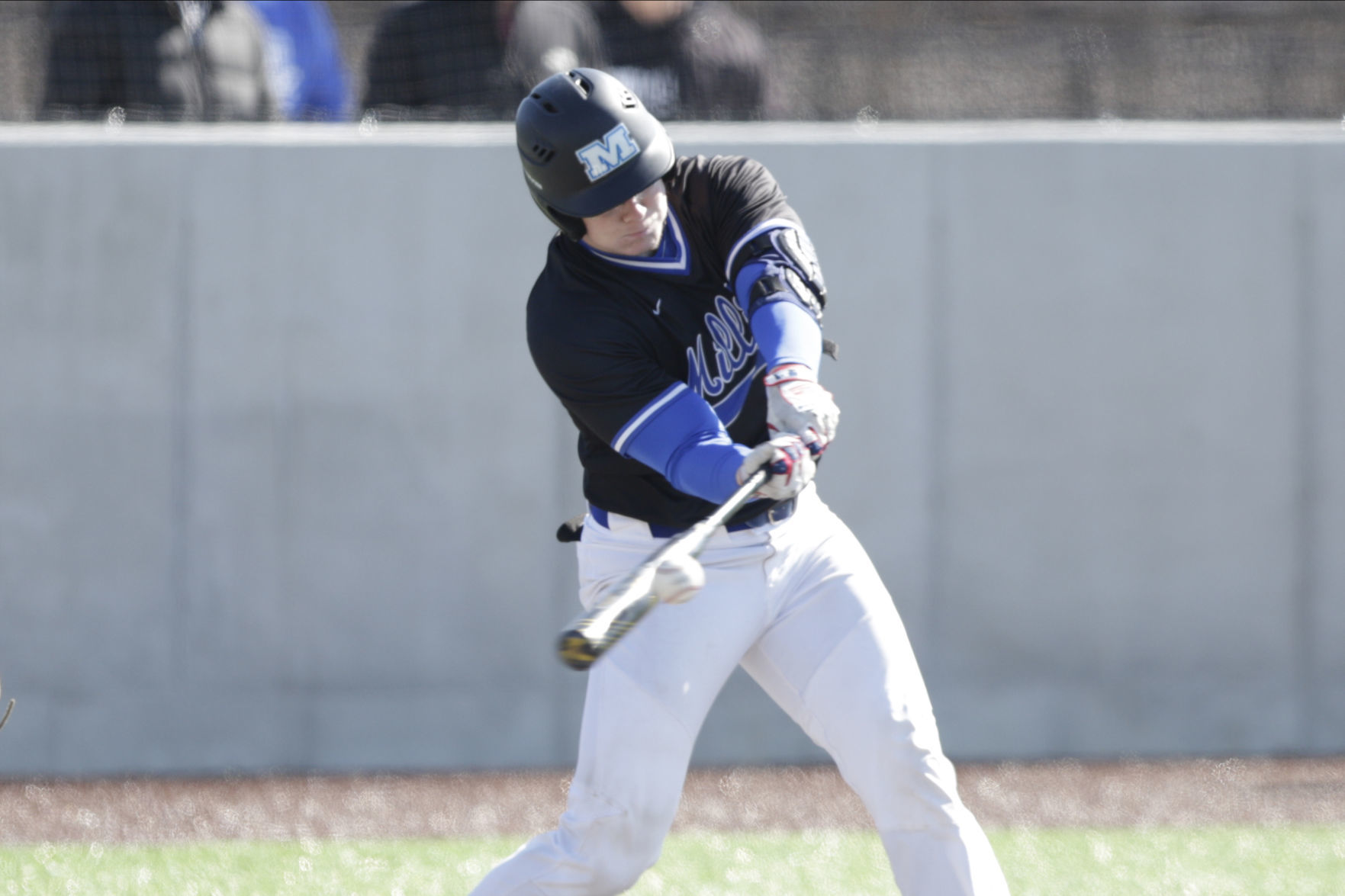 GALLERY-Millikin-v-StNorbert-005.JPG